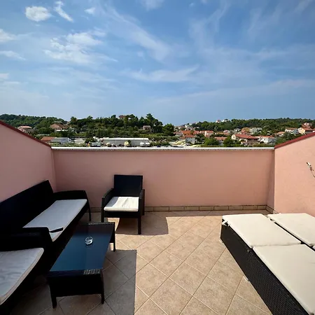 公寓 Maricic Rab Island
